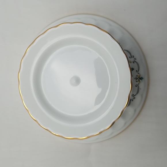 Royal Tara Irish Fine Bone China Blue Corn Flower Pillar Candle Holder - Picture 2 of 13